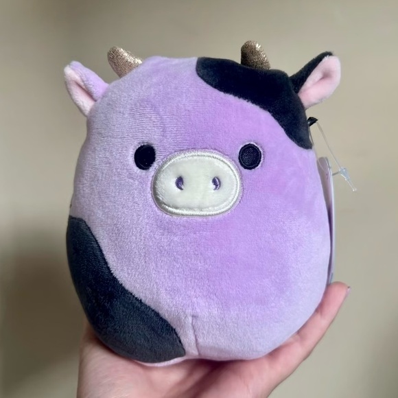Squishmallows Other - Squishmallows Alexie Cow